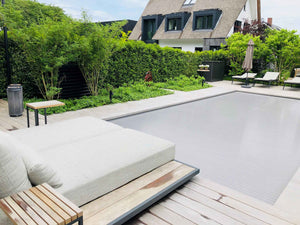 Geluiddempende kast voor een zwembadwarmtepomp